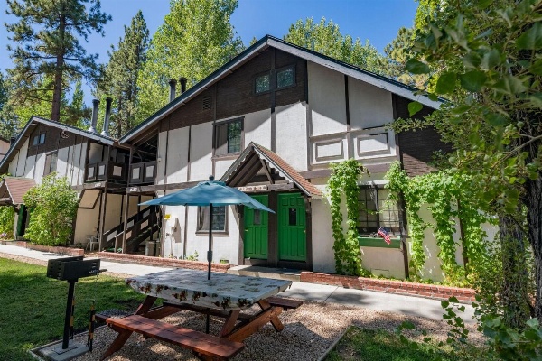 Black Forest Lodge image 6